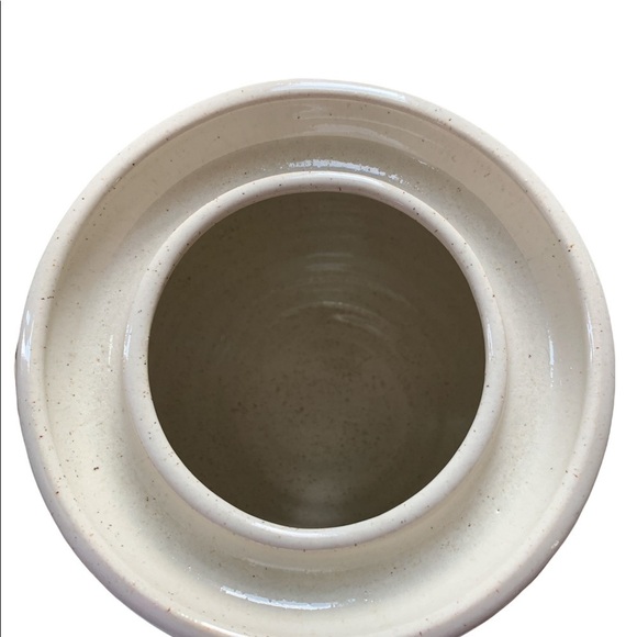 Goblin Pottery Large Crock with Lid - Picture 4 of 5